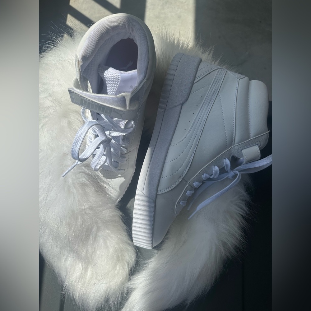 Puma Women's White High-Top Sneakers